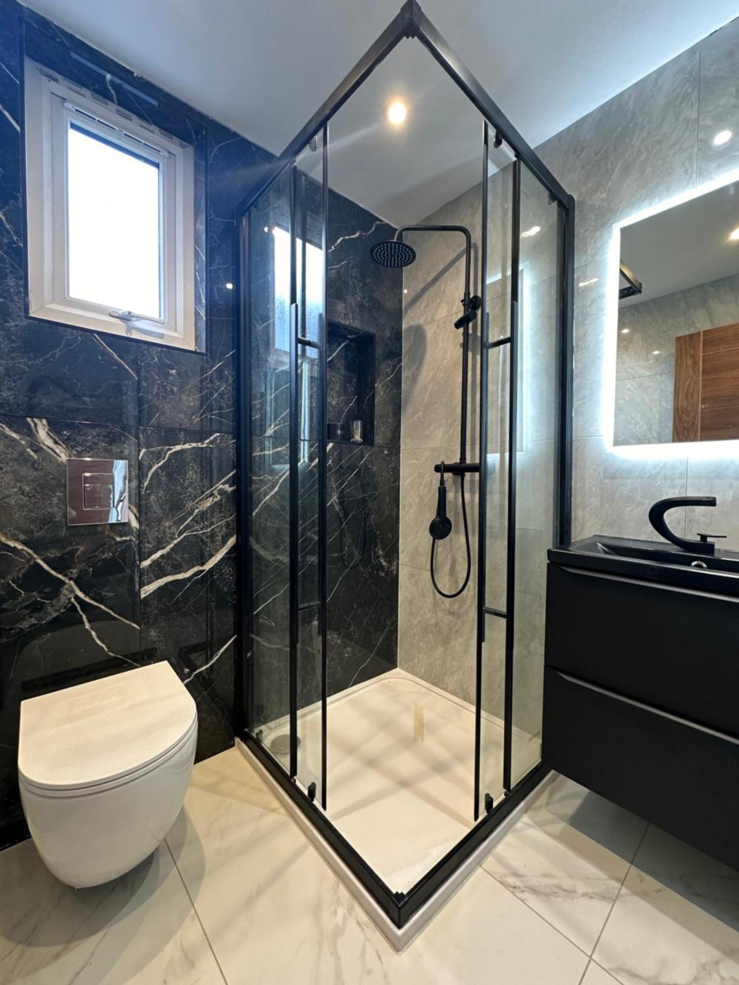 Luxurious & Elegant 6-bed House * Barnet