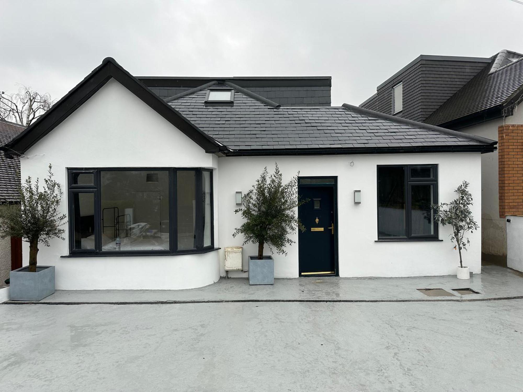 Luxurious & Elegant 6-bed House Villa